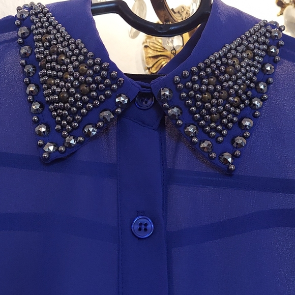 Cold shoulder blouse small - Picture 3 of 7